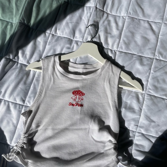 Its a fun Home girl society crop top , size medium and white in colour - Picture 4 of 6